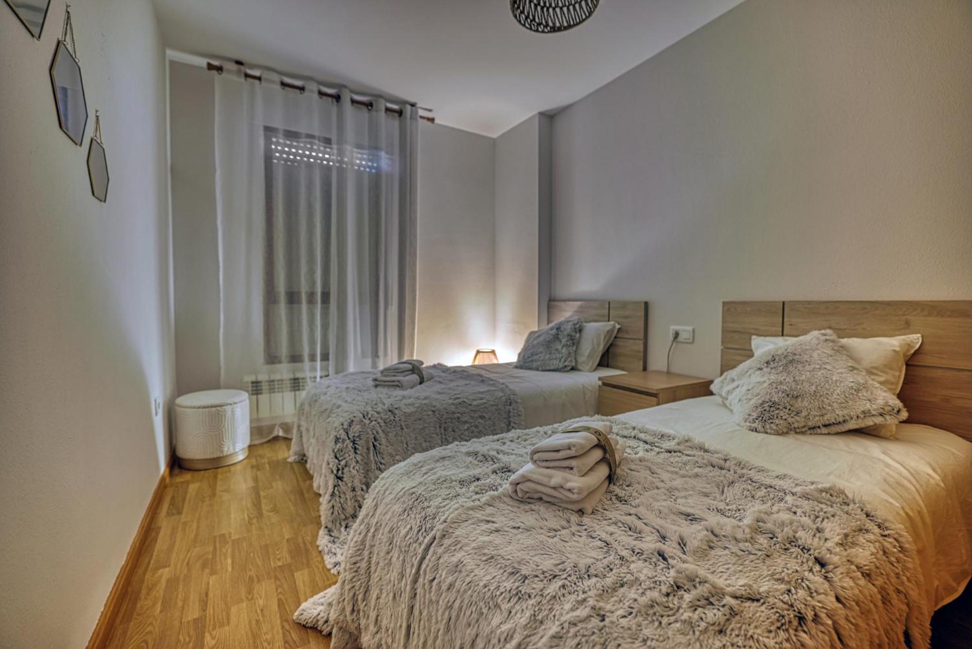 Agora Apartment Ел Бурго де Осма Екстериор снимка